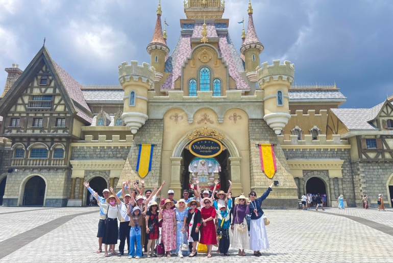 Khám Phá Đảo Ngọc Phú Quốc Cùng Đoàn Trung Tâm Y Tế TT U Minh