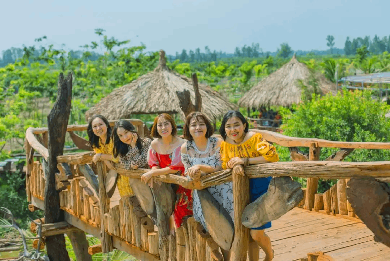 Tour Châu Đốc - Trà Sư - Miếu Bà - KDL Mỹ Luông - Vườn Hoa Sa Đéc 2 ngày 2 đêm