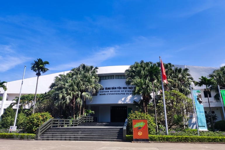 Tour du lịch Hà Nội - Chùa Trấn Quốc - Văn Miếu - Đền Ngọc Sơn 1 ngày