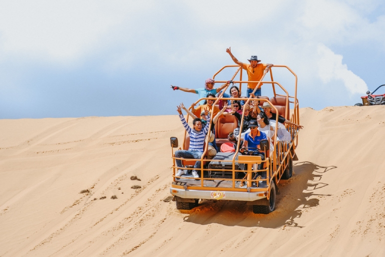 Tour Phan Thiết - Bikini Beach - Bàu Trắng 2 Ngày 1 Đêm