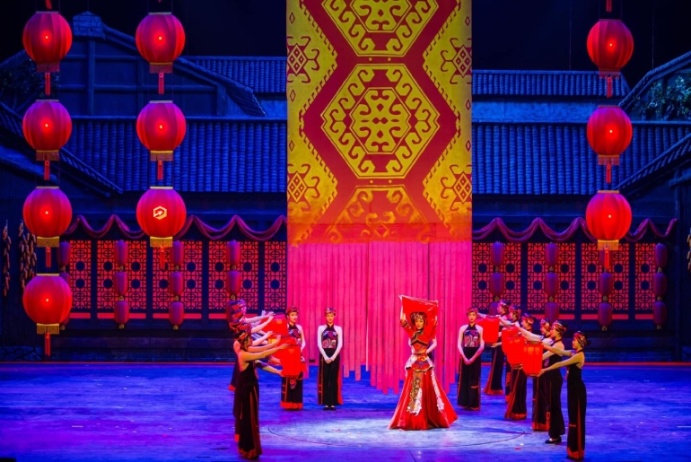 Tour du lịch Phượng Hoàng Cổ Trấn - Trương Gia Giới 5 Ngày 4 Đêm