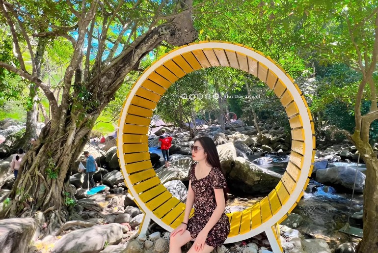 Tour du lịch hành hương Đức Mẹ Tà Pao - KDL Thác Bà 1 ngày 1 đêm