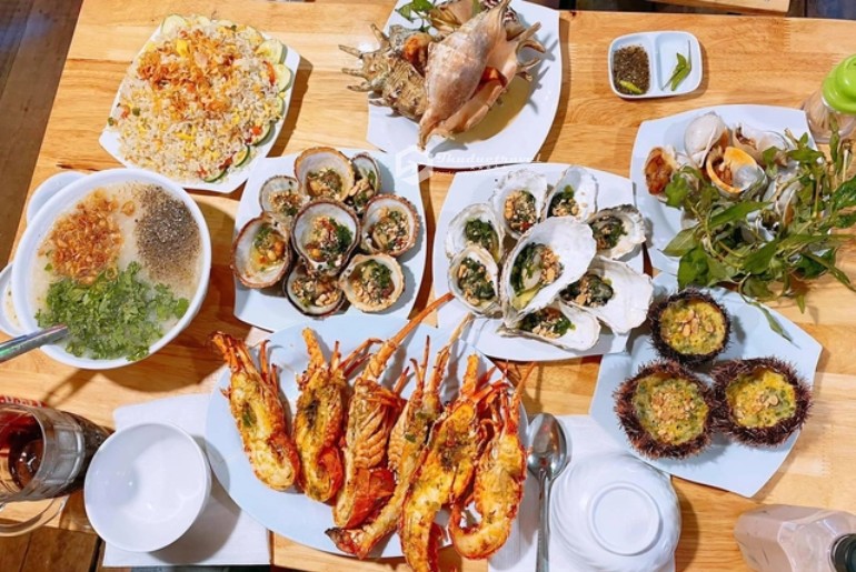 Tour Bình Hưng - Ninh Chữ - Hang Rái - Biển Cổ Thạch 2 ngày 2 đêm